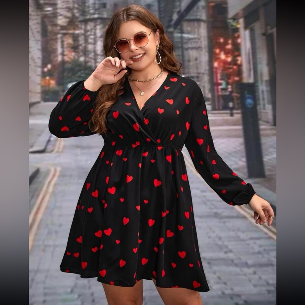 Heart print dress ❤️